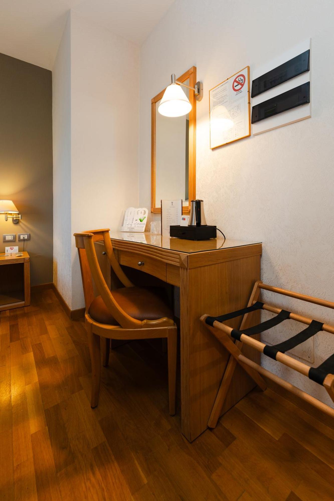 Hotel Touring Carpi Eksteriør bilde