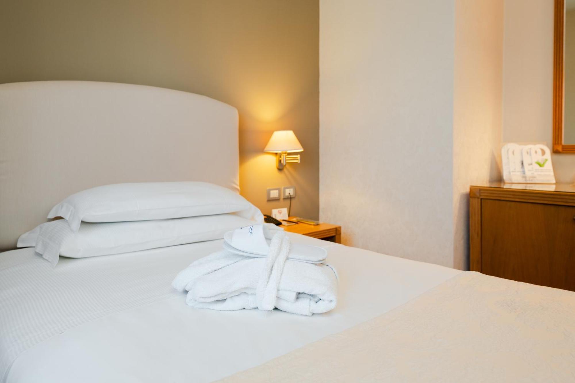 Hotel Touring Carpi Eksteriør bilde