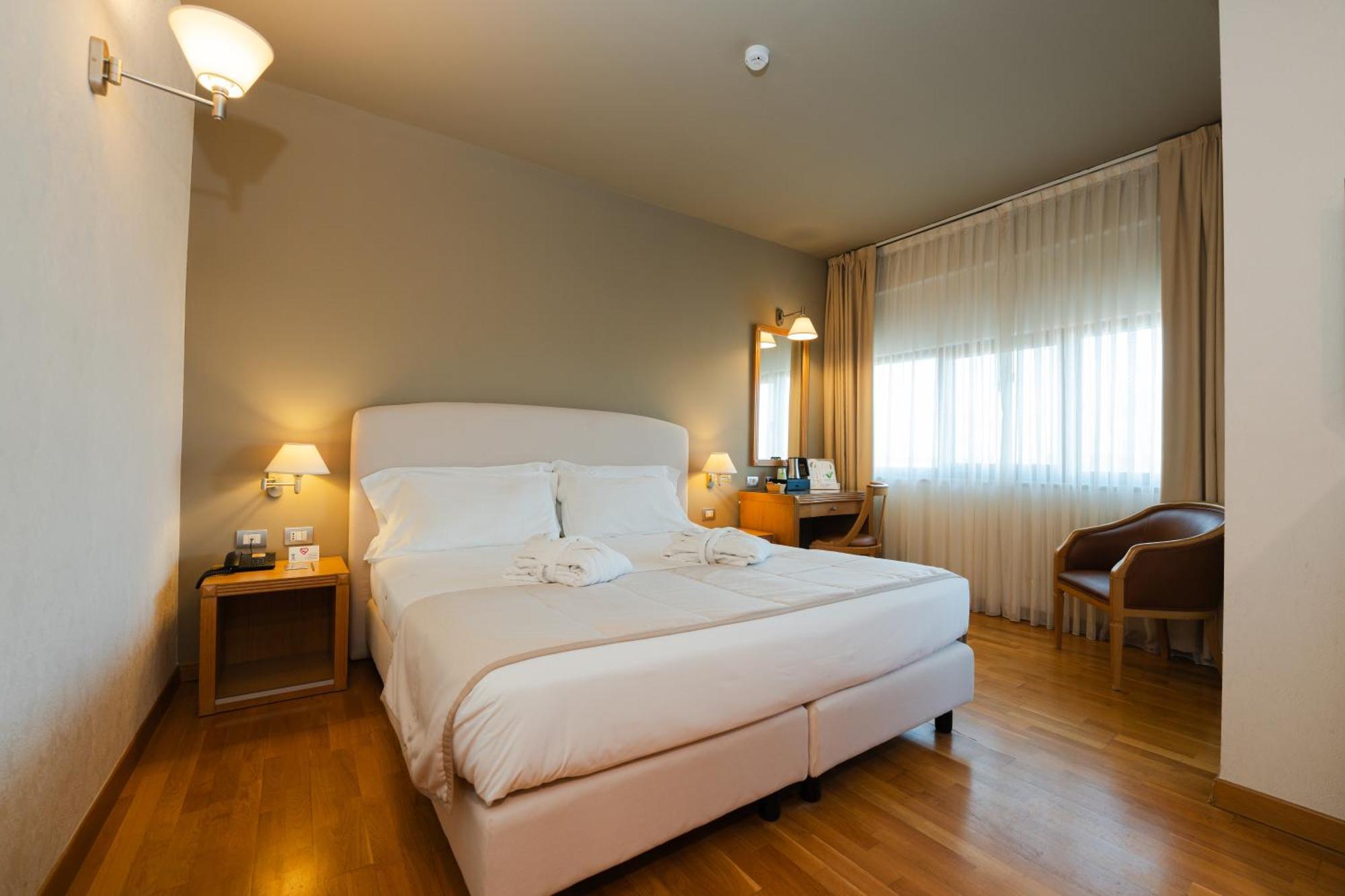 Hotel Touring Carpi Eksteriør bilde