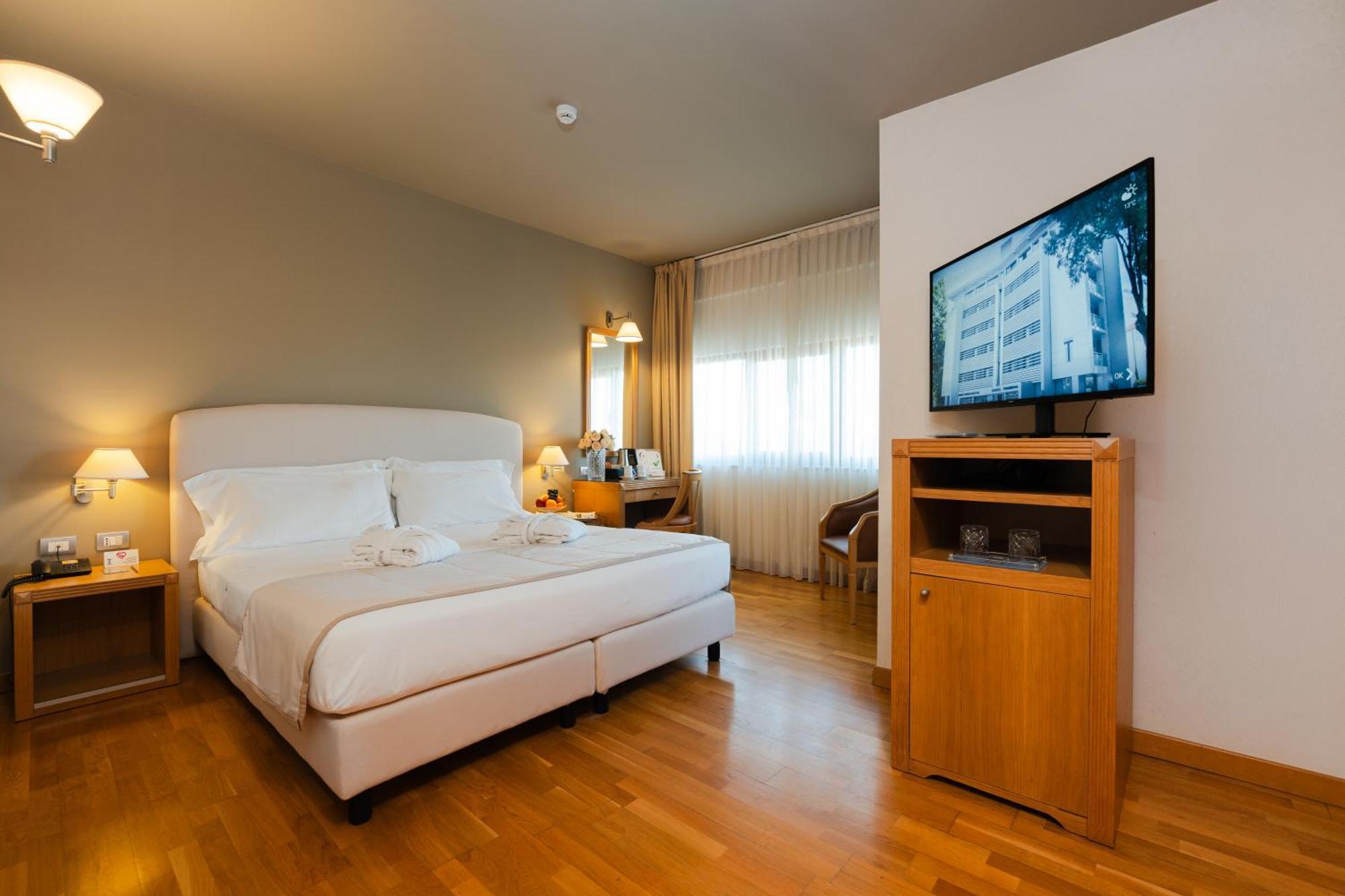 Hotel Touring Carpi Eksteriør bilde