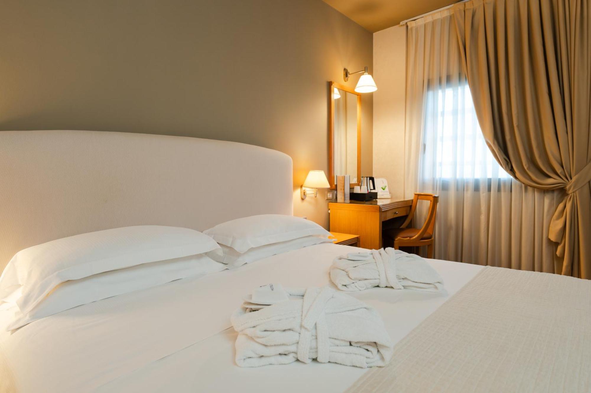 Hotel Touring Carpi Eksteriør bilde