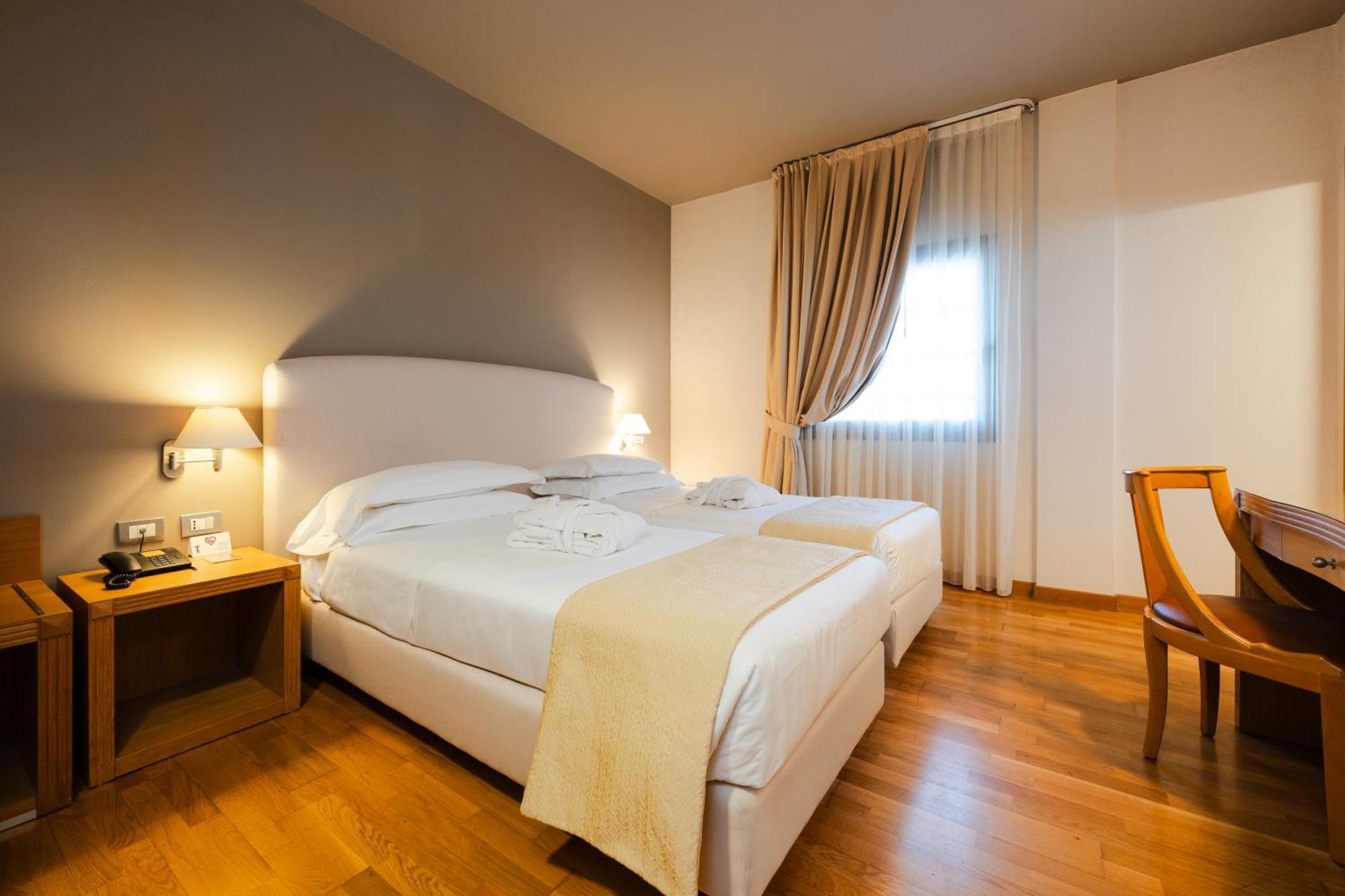 Hotel Touring Carpi Eksteriør bilde