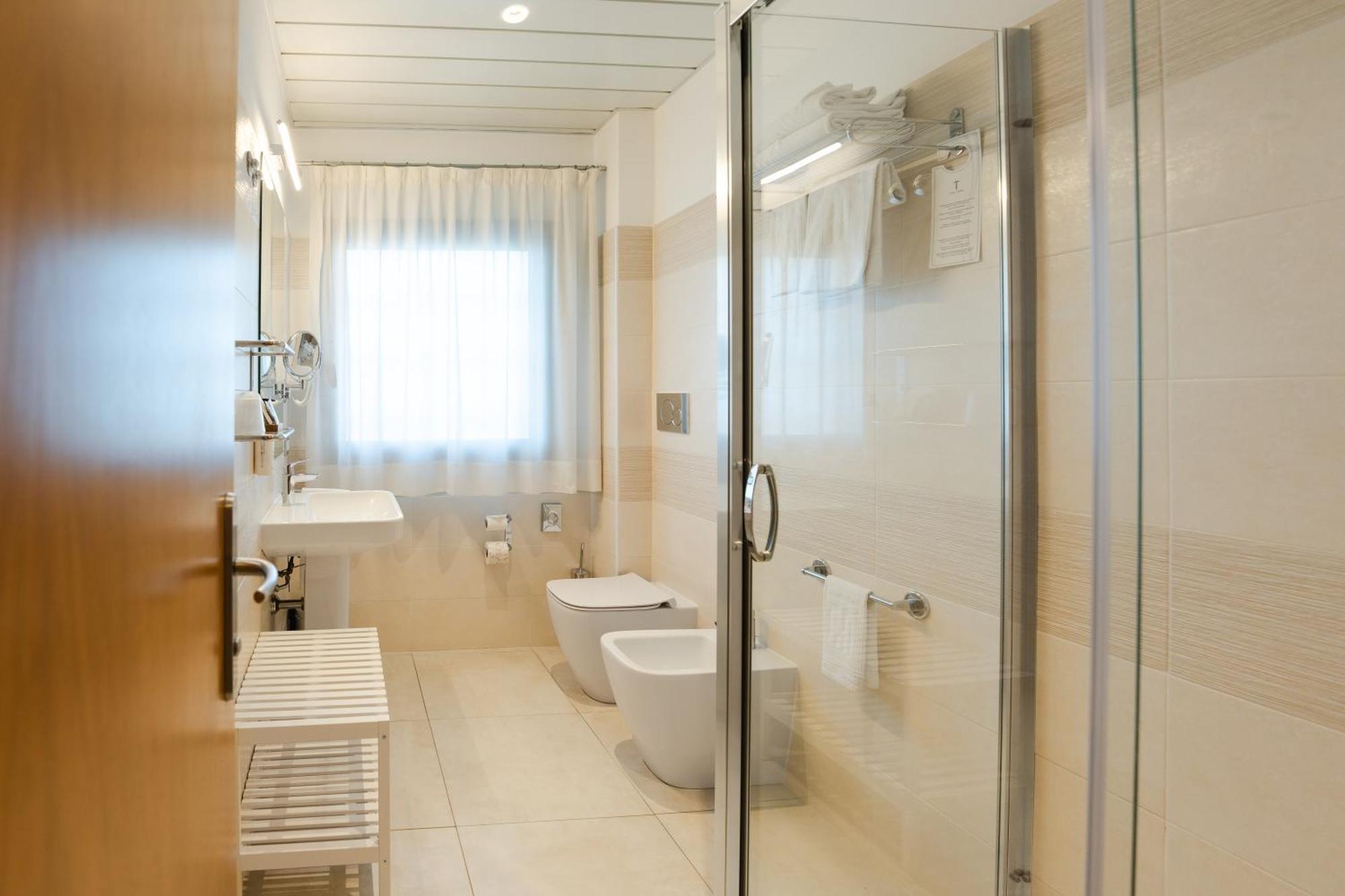 Hotel Touring Carpi Eksteriør bilde