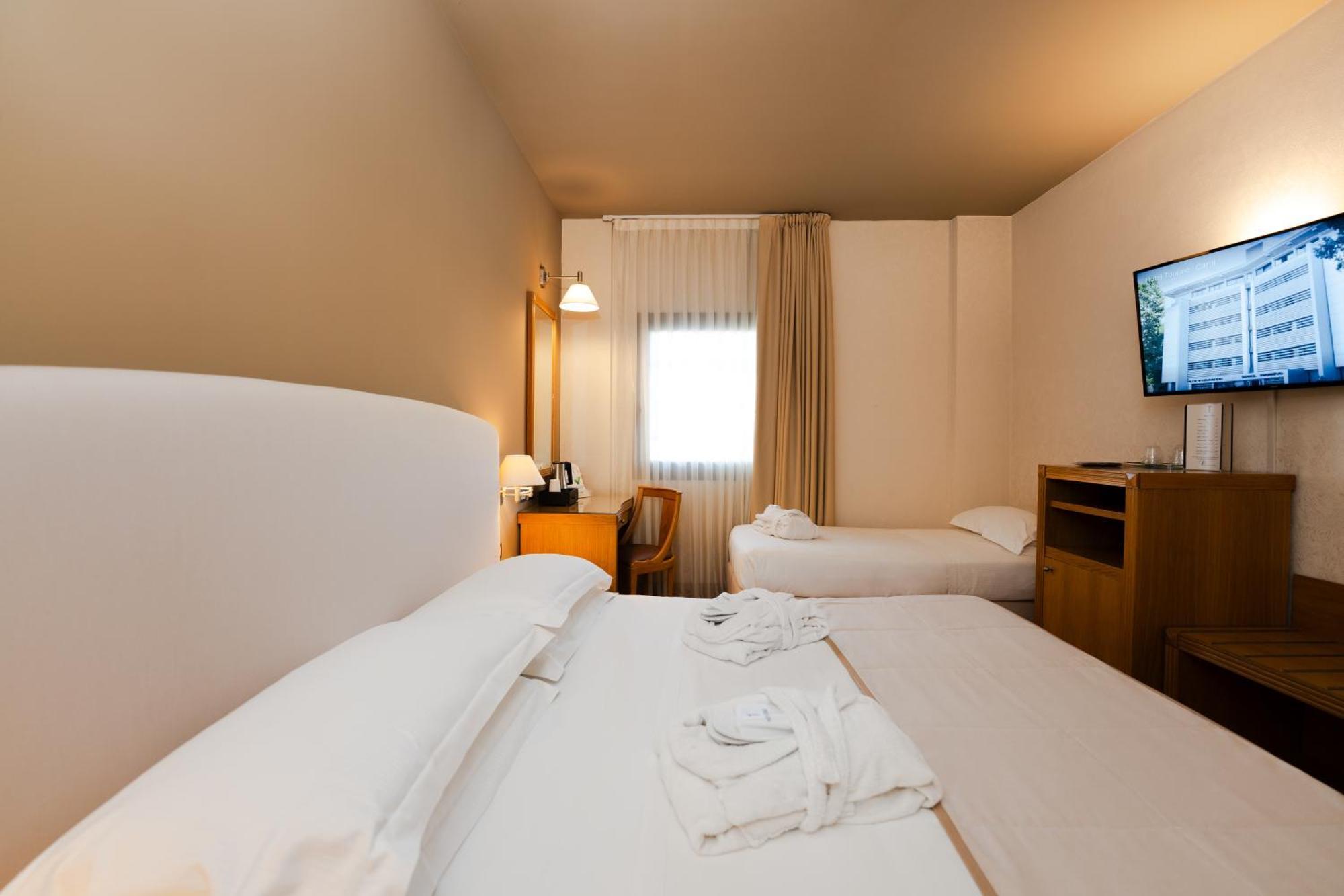 Hotel Touring Carpi Eksteriør bilde