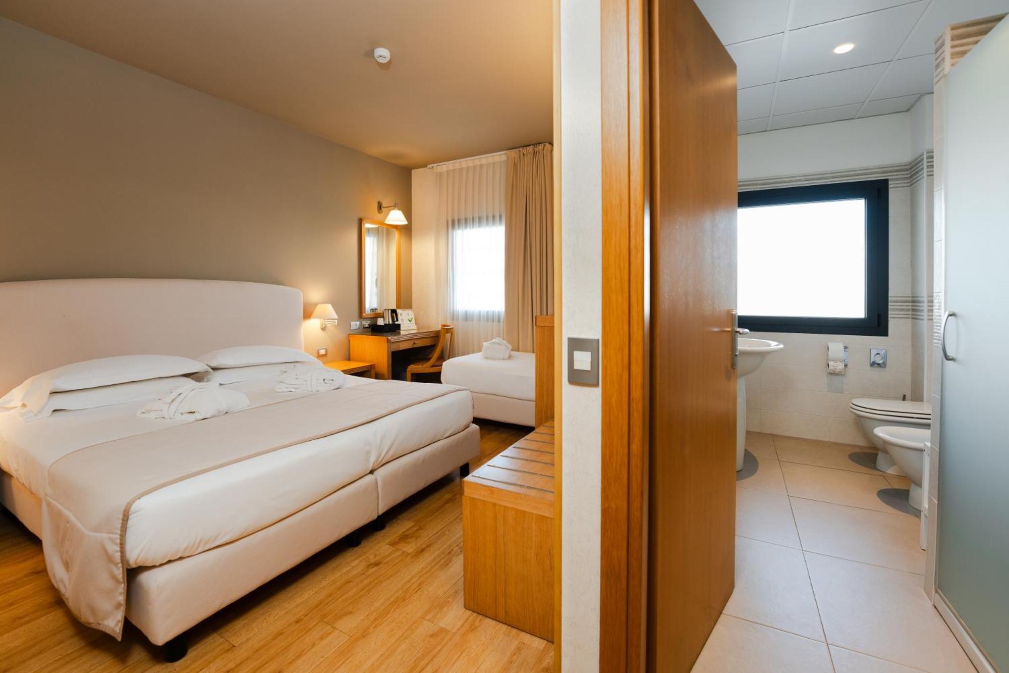Hotel Touring Carpi Eksteriør bilde