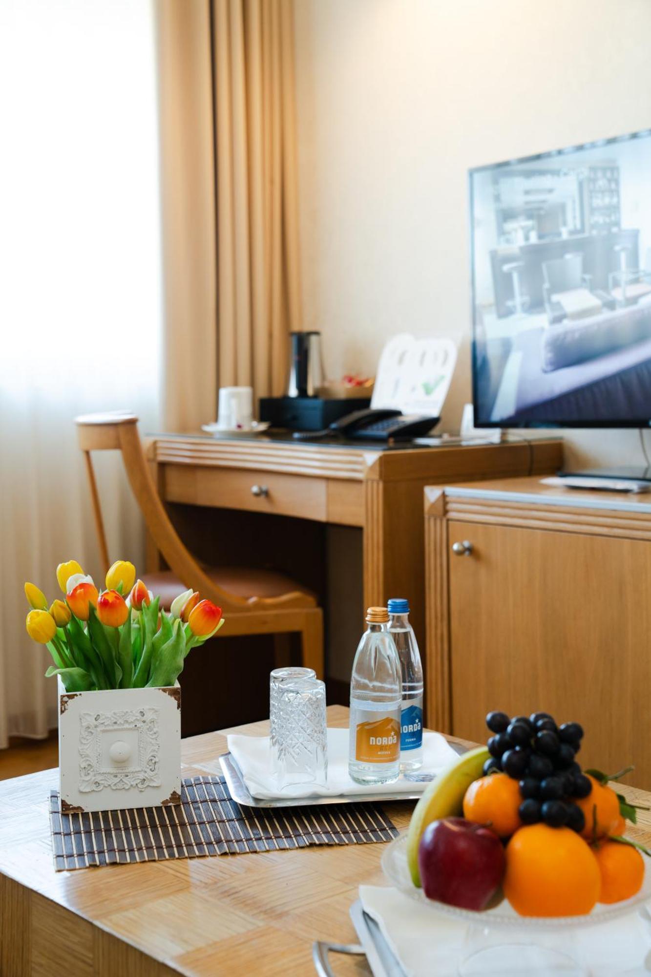 Hotel Touring Carpi Eksteriør bilde