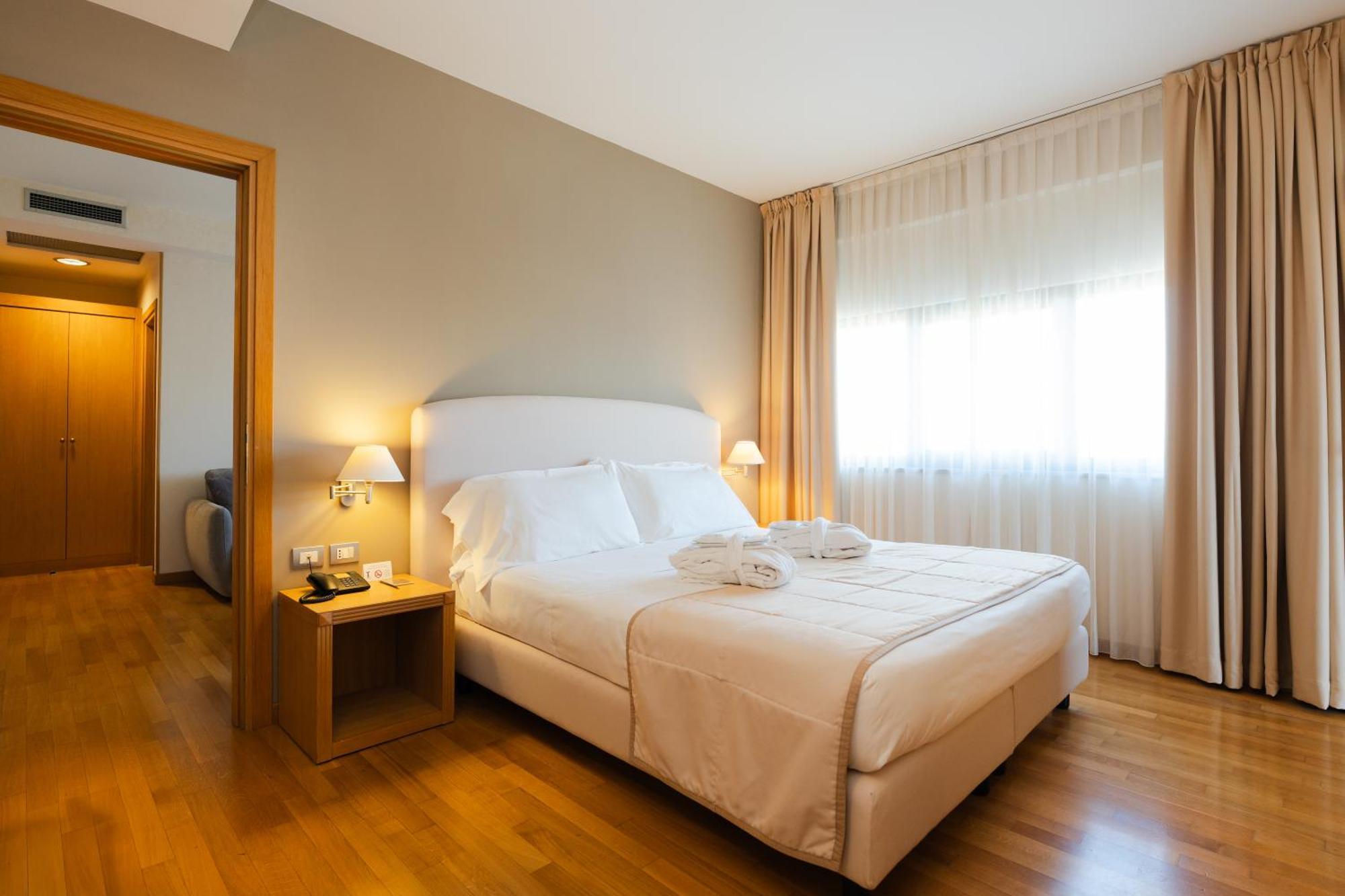 Hotel Touring Carpi Eksteriør bilde